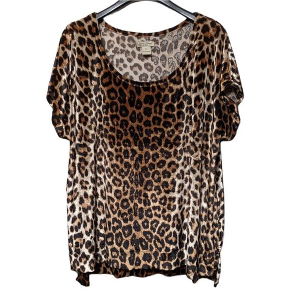 Lucky Brand Tops - LUCKY BRAND Leopard Print Velvet Top 2X